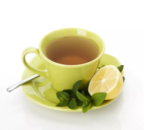 Lemon-Ginger Green Tea Recipe Detoxifying Drinks, Lemon Green Tea, Glowing Skin Diy, Green Tea Recipes, Poor Digestion, Green Tea Benefits, Detox Drinks Recipes, Natural Cold Remedies, Liver Detox