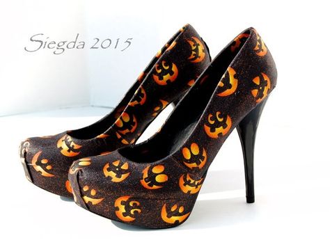 9 Halloween Themed Shoes For Lovers Of All Things Spooky — PHOTOS | Bustle Halloween Heels, Spooky Photos, Halloween Chic, Custom Heels, October Gifts, Halloween Shoes, Black Halloween Dress, Shoe Ideas, Holiday Shoes