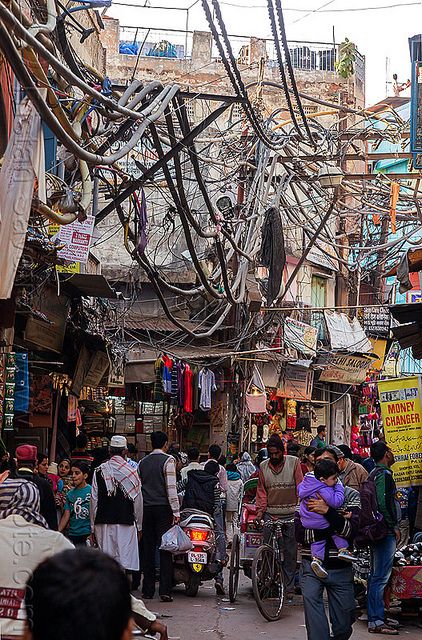 Power Lines and Wiring in Street Delhi Market, City Life Photography, Delhi Travel, India Street, Urban People, Bangkok Travel, India People, Dark Art Drawings, South Asia