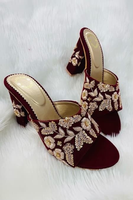 Bridal Heels Indian, Heels Indian, Plazzo Designs, Lace Designs On Suits, Bridal Sandals Heels, Bridal Clutch Purse, Best Indian Wedding Dresses, Bride Heels, Bridal Sneakers