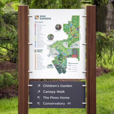 Trail Signage, Garden Welcome Sign, Park Signage, Japan Graphic Design, Kids Play Spaces, Wayfinding Signage Design, Directional Signage, Navigation Design, Sign System