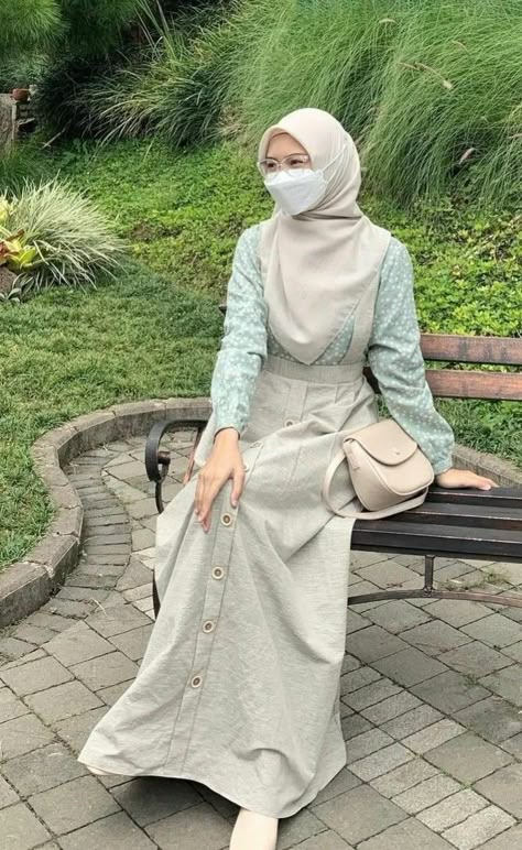 ●LADY Outfit Hijab Ideas, Fesyen Islam, Outfit Hijab Casual, Muslimah Style, Modesty Outfits, Muslim Outfits Casual, Muslim Fashion Hijab Outfits, Muslim Women Fashion, Muslim Fashion Hijab