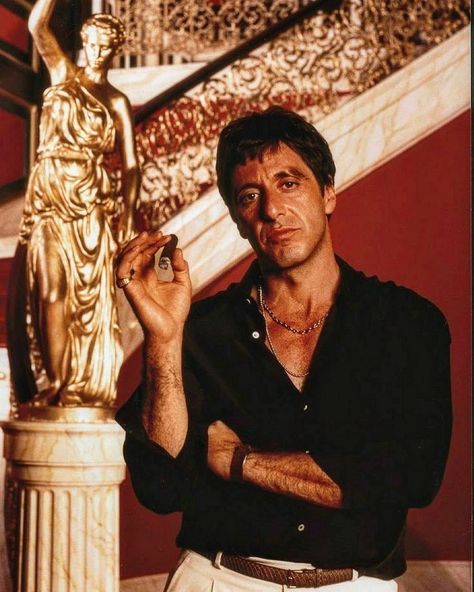 Tony Montana on Instagram: “Kıyak bitti acımak yok…! . . . . #edit #love #narcos #netflix #dad #para #coins #instagram #dunk #elvira #hancock #fire #follow #back…” Gold Piano, Notebook Background, Background Cool, Note Music, The Compass, The Melody, Love Funny, Music Box, Sapphire Crystal