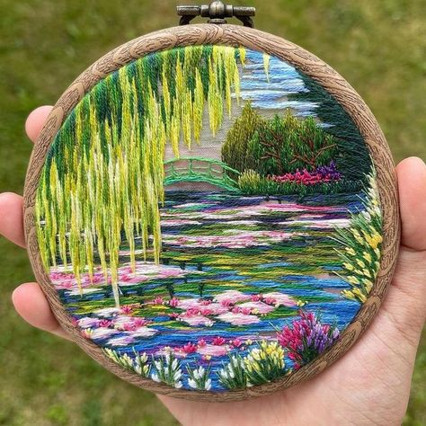 Embroidery Hoop Crafts, Clothes Embroidery Diy, Instagram Edit, Stitching Ideas, Embroidery Lessons, Sewing Embroidery Designs, Hand Embroidery Art, Embroidery Hoop Art, Embroidery Craft