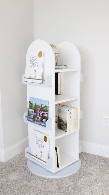 Revolving Bookcase Diy, Spinning Bookcase, Diy Rotating Bookshelf, Rotating Bookshelf, Revolving Bookcase, Kids Twin Bed, Bookcase Diy, Woodworking Project Plans, Playroom Organization