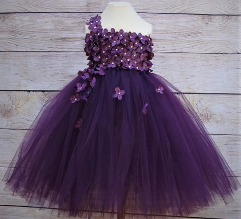 Dress For Birthday Party, Birthday Tutu Dress, Princess Flower, Girls Tutu Dresses, Flower Girl Dresses Tutu, Purple Birthday, Girl Tutu, Plum Flowers, Purple Plum