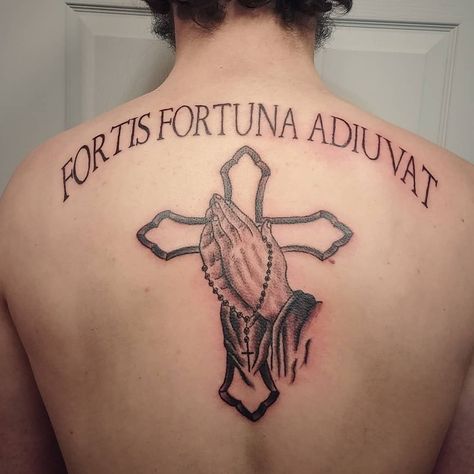 Tattoo Praying Hands, John Wick Tattoo, Unique Cross Tattoos, Latin Tattoo, Loyalty Tattoo, Praying Hands Tattoo, Full Sleeve Tattoo Design, Cross Tattoos, Cross Tattoo Designs