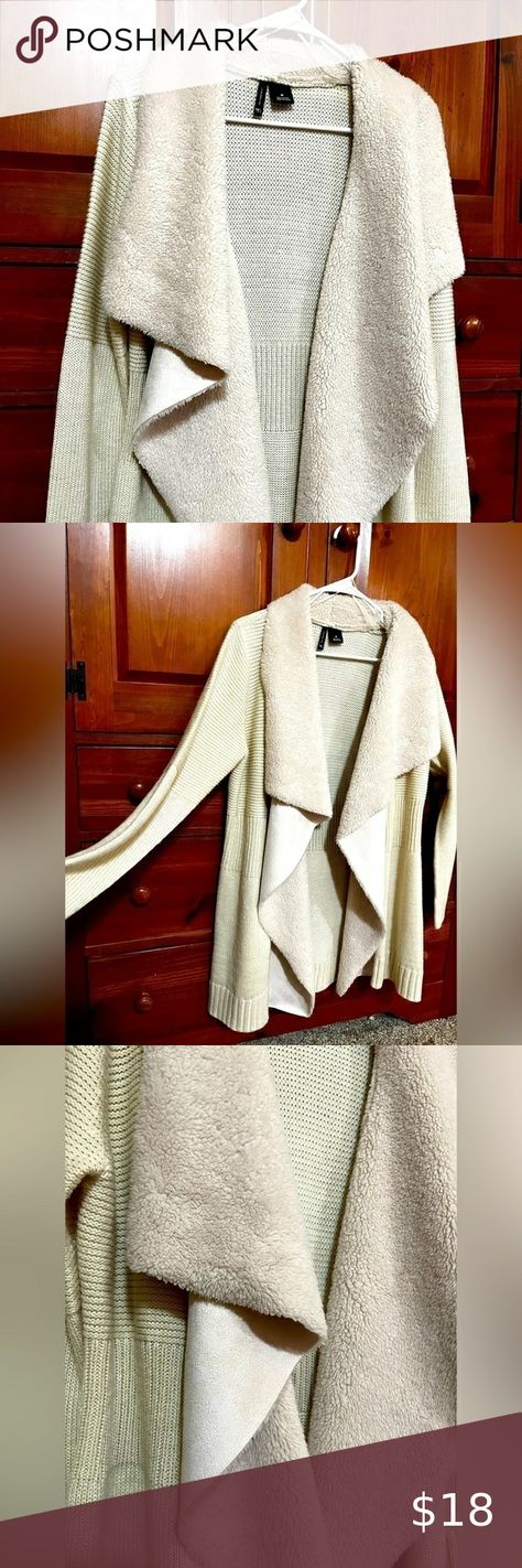 Super soft Cardigan - with faux fur collar - New Directions, Medium. Beautiful! Cream Cardigan, Soft Cardigan, Faux Fur Collar, New Directions, Fur Collar, Fur Collars, Faux Fur, Do It, Collar