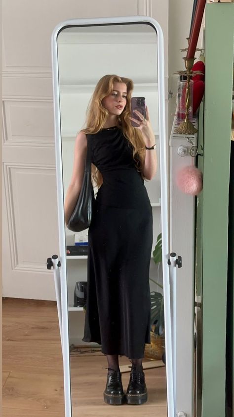 Black Formal Gown, Sleeveless Prom Dress, Prom Dress Black, Mode Hippie, Comfy Jeans, Prom Dresses Sleeveless, Neue Outfits, Black Formal, Formal Gown