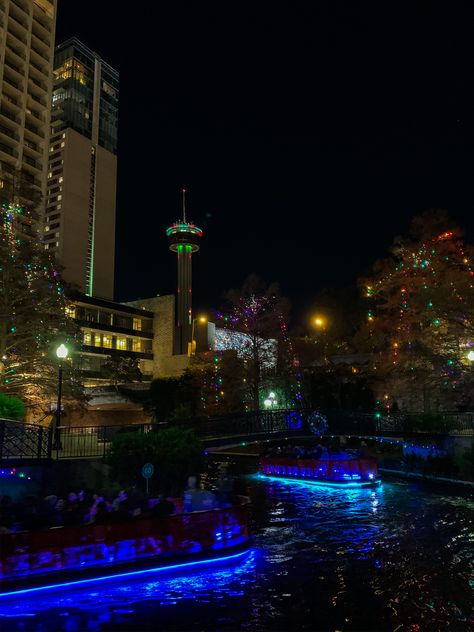 San Antonio Texas At Night, San Antonio Night Life, Downtown San Antonio Aesthetic, San Antonio At Night, San Antonio Texas Aesthetic, San Antonio Aesthetic, Ciudad Aesthetic, River Walk San Antonio Texas, San Antonio Downtown