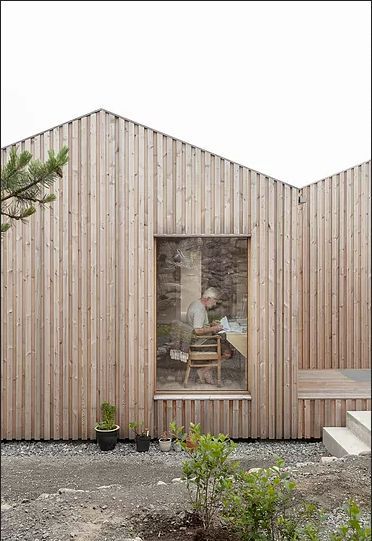 House Cladding, Wood Architecture, Rural House, Bedroom Farmhouse, Farmhouse Barndominium, Fa Fal, Weekend House, Timber Cladding, Exterior Cladding