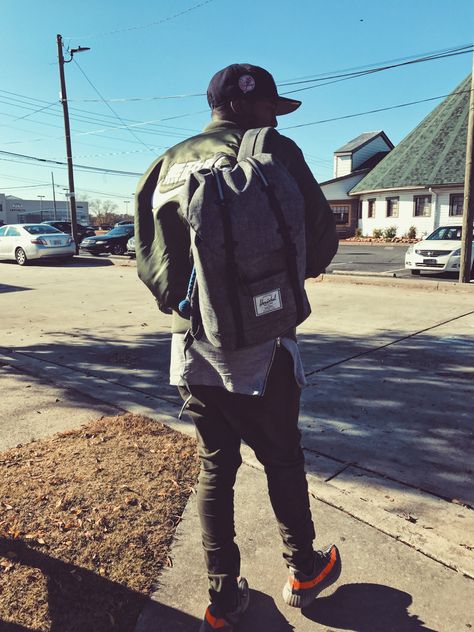 Air Tokyo bomber , yeezy beluga v2, Herschel Back pack Yeezy Beluga, Mens Luxury Fashion, Herschel, Summer 2016, Fjallraven Kanken Backpack, Fashion Summer, Tokyo, Summer Fashion, Style Inspiration