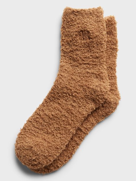 Cozy socks get even better thanks to a special eyelash yarn, which adds softness, stretch, and a fuzzy look.  Hits just above the ankle. Fall Fuzzy Socks, Aesthetic Fuzzy Socks, Fussy Socks, Cozy Socks Aesthetic, Fuzzy Socks Outfit, Fuzzy Socks Aesthetic, Sleepover Inspiration, Bur Basket, Basket 2023