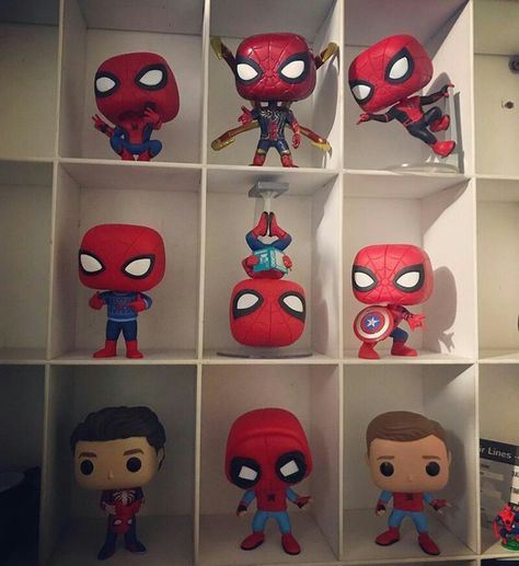 Spider Man Funko Pop, Spiderman Funko Pop, Funko Spiderman, Spiderman Room Decor, Marvel Funko Pop, Spiderman Stuff, Spiderman Room, Marvel Room, Funko Pop Display