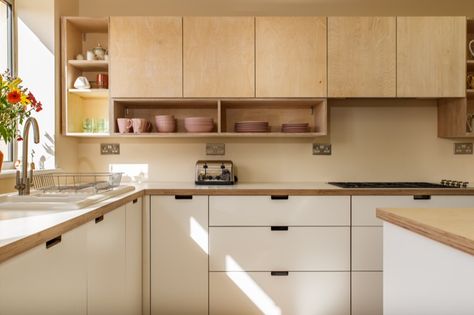 Lomé - Wood Works Brighton Niche Interior Design, Wall Shelves Kitchen, Ply Kitchen, Birch Kitchen, White Plywood, Plywood Kitchen, Shelves Kitchen, Wood Works, Birch Ply