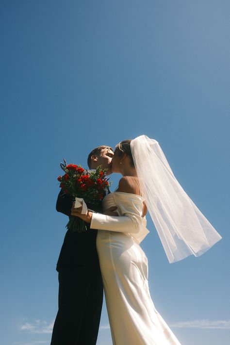 Wedding Photography Colorful, Fun Wedding Photo Ideas Bride And Groom, Detail Wedding Pictures, Wedding Detail Photography, Cinematic Photography Wedding, 35mm Wedding Photography, Editorial Photography Wedding, Artsy Wedding Photography, Mark Deleon