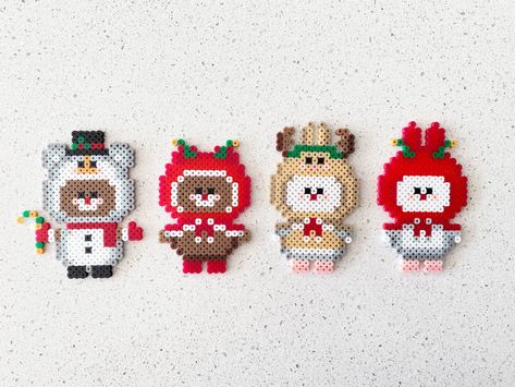 Christmas Fuse Beads Ideas, Peeler Bead Christmas, Christmas Ornament Perler Beads, Christmas Iron Beads, Gingerbread Pixel Art, Perler Bead Christmas Patterns, Beads Christmas, Perler Christmas, Perler Bead Christmas