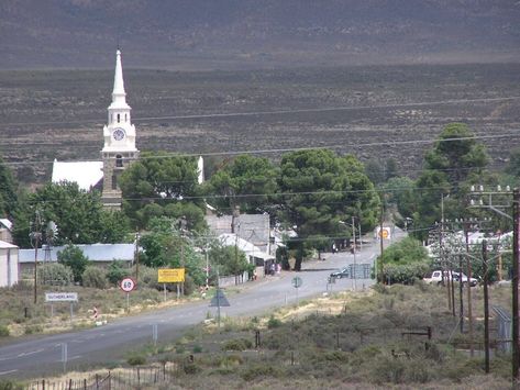 Interesting places to visit in South Africa. Sutherland is a town with about 2,841 inhabitants in the Northern Cape province of South Africa. It lies in the western Roggeveld Mountains in the Karoo.... #smalltowns #mountains #southafrica #photosafari #tourism #extremefrontiers #adventure #holiday #vacation #tourist #travel African Scenery, South Africa Destinations, Provinces Of South Africa, Northern Cape, Travel Secrets, Africa Destinations, Adventure Holiday, Eastern Cape, Interesting Places