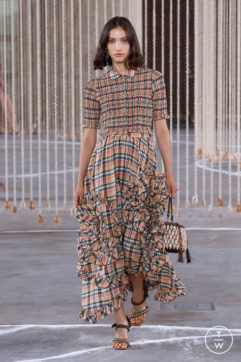 Preppy Photos, Preppy Trends, Ulla Johnson Dress, Ageless Style, 2024 Trends, Fashion Week Runway, Spring Summer 2024, Spring 2024, Ulla Johnson