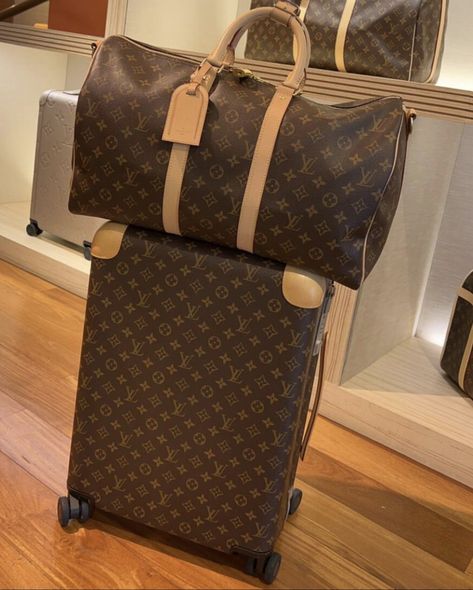 Luis Vuitton Suitcases, Louis Vuitton Suitcase Set, Louis Vuitton Travel Bags Luggage Sets, Luis Vuitton Luggage Set, Luggage Louis Vuitton, Aesthetic Luggage Sets, Lv Suitcase, Louis Vuitton Travel Luggage, Lv Travel Bag