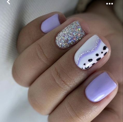 Nail Designs Builder Gel, Cute Extra Short Acrylic Nails, Valentine’s Day Nail Ideas Short, Mystical Nails Simple, Short Gel Nails Purple, Boho Chic Nails Designs, Hard Gel Nails Design, Unique Summer Nails, Spring Time Nails