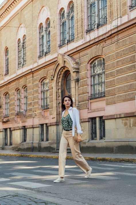 Crossing The Street Photography, Photoshoot Concept Outdoor Street, Crossing Street Photoshoot, Walking Photoshoot Ideas, Walking Street Aesthetic, Sidewalk Photoshoot, Crosswalk Photoshoot, Brick Photoshoot, Walking Photoshoot