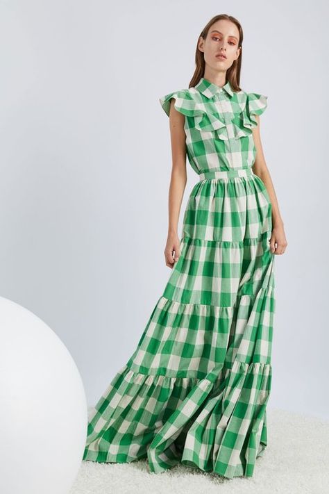 Beach Maxi Dresses, Chic Attitude, Boho Plaid, Ruffle Long Dress, Long Dresses Elegant, Green Collection, Beach Maxi Dress, Looks Street Style, Dresses Elegant