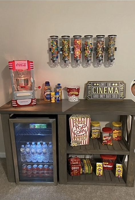 Man Cave Snack Bar, Snack Bar Aesthetic, Games Room Design, Movie Theater Home, Theater Room Ideas, Small Movie Room, Hangout Room Ideas, Theatre Rooms, Theatre Room Ideas