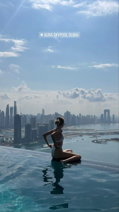 Dubai Inspo Pics, Dubai Pics, Dubai Picture Ideas, Dubai Instagram Pictures, Dubai Photoshoot, Instagram Story Aesthetic, Aesthetic Social Media, Poses For Instagram, Instagram Filler