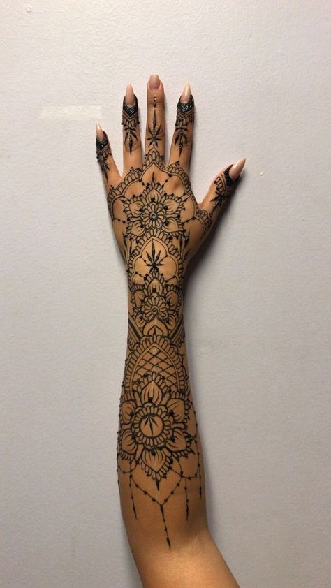 Henna Design Full Hand, Full Leg Henna, Henna Sleeve Tattoos For Women, Full Sleeve Henna, Henna Designs Full Hand, Henna Full Hand, Full Hand Henna Designs, Full Arm Henna, Full Hand Tattoos