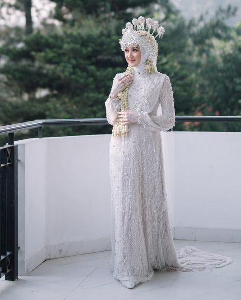 Akad Dres, Dress Pengantin Hijab, Gawn Dress, Akad Dress, Dress Akad, Dress Pengantin, Siger Sunda, Wedding Akad, Pengantin Modern