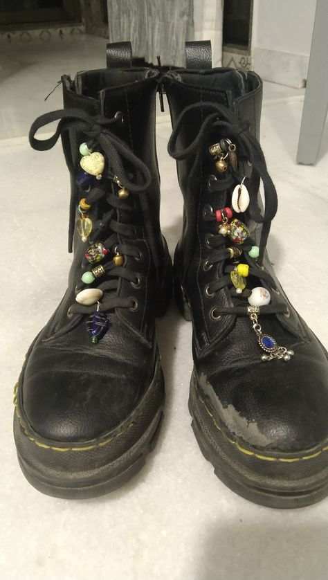 Decorated Combat Boots, Boots With Beads On Laces, Embroidered Combat Boots, Charms On Shoe Laces, Decorating Shoes With Beads, Decorated Shoe Laces, Shoe Laces With Beads, Custom Combat Boots, Boot Accessories Diy