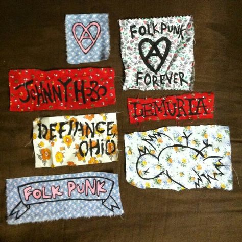 Diy Patches Punk, Punk Patches Diy, Defiance Ohio, Gutter Punk, Folk Punk, Punk Tattoo, Vampire Masquerade, Punk Culture, Crust Punk