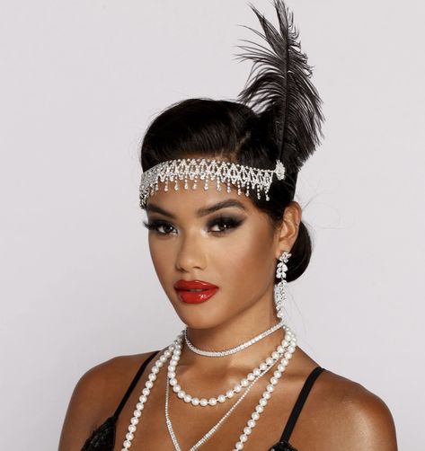 Flapper Costume Makeup, 20s Halloween Costume, Roaring 20s Halloween, Gatsby Makeup, Estilo Charleston, 20s Theme, Gatsby Party Outfit, Skeleton Mermaid, Look Gatsby