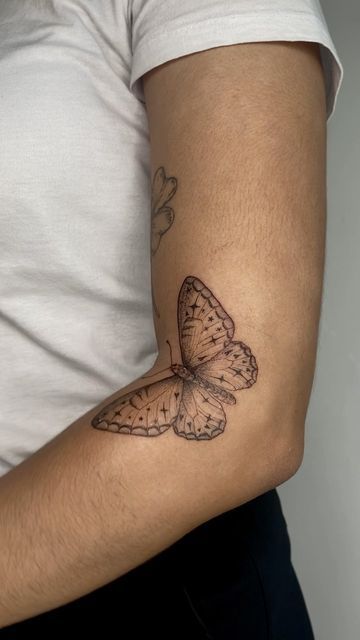 Inner Elbow Tattoos, Butterfly Thigh Tattoo, Borboleta Tattoo, Unique Butterfly Tattoos, Upper Back Tattoos, Small Butterfly Tattoo, Unique Butterfly, Elbow Tattoos, Small Pretty Tattoos