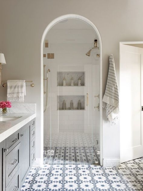 patterned boho floor tiles // arched shower door Spanish Bathroom Ideas, Spanish Style Bathrooms, Spanish Bathroom, Timeless Bathroom, Master Shower, Bad Inspiration, Bathroom Solutions, Spanish Style Homes, Big Bathrooms