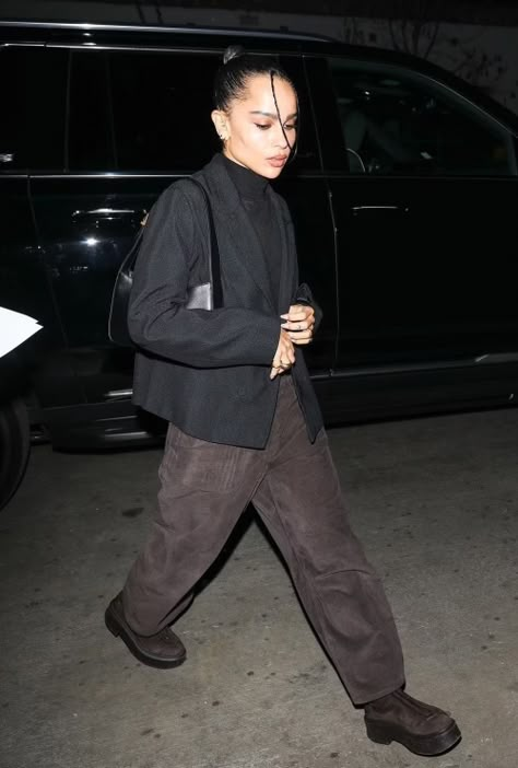 Celeb Streetwear, Zoe Kravitz Style, Zoe Isabella Kravitz, Zoë Kravitz, Zoe Kravitz, Fall Fits, Mode Inspo, Looks Style, In Hollywood