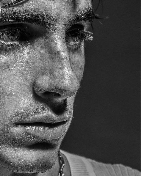 Black Brows, Art Photography Portrait, Timmy T, Alain Delon, Timothee Chalamet, White Aesthetic, 그림 그리기, A Black, Character Inspiration