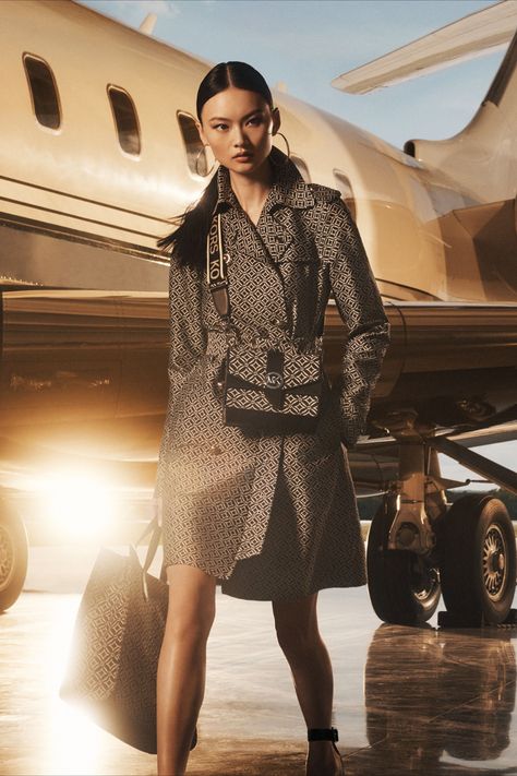 Forbes Women, Airplane Style, Creative Fashion Photography, Luxury Designer Handbags, Jet Setter, Women Lifestyle, Private Jet, Airport Style, Trench Coats