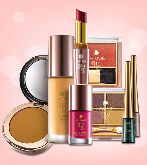 Every woman wants to look more beautiful on their wedding day. So, here is a list of top 10 lakme bridal makeup products which make you more gorgeous. Lakme Makeup Kit, Lakme Products, Lakme Cosmetics, Spring Wedding Makeup, Simple Beach Wedding, Wedding Makeup Tips, Bridal Makeup Natural, Wedding Day Makeup, Braut Make-up