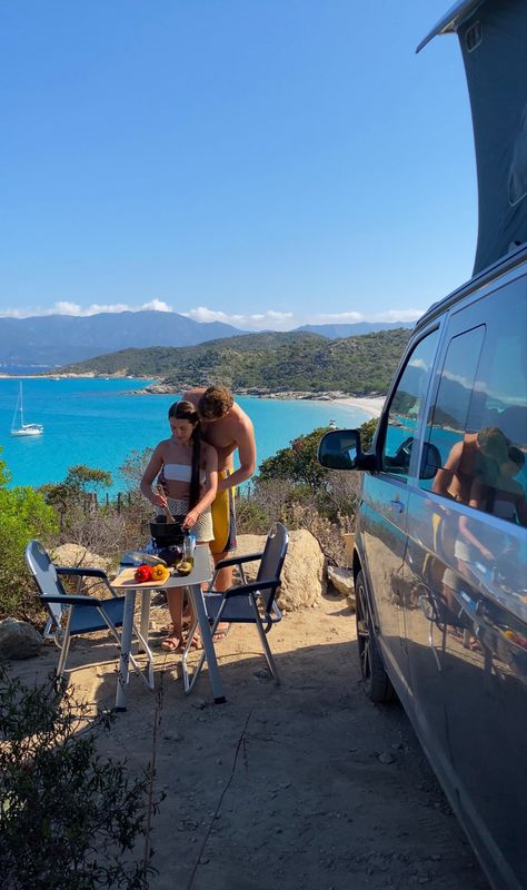 Van life, couple, couple cooking, couple travel Couples Travel Pics, Couples Van Life, Van Trip Aesthetic, Traveling The World With Boyfriend, Camper Life Aesthetic, Europe Road Trip Aesthetic, Couples Camping Aesthetic, Van Travel Aesthetic, Couple Camping Aesthetic