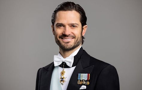 New official photos of the Swedish Royal Family have been released Prince Carl Philip Of Sweden, Princess Sofia Of Sweden, Princess Sophia, Swedish Royalty, Prince Carl Philip, Prince Daniel, Princess Madeleine, Princess Estelle, Queen Silvia