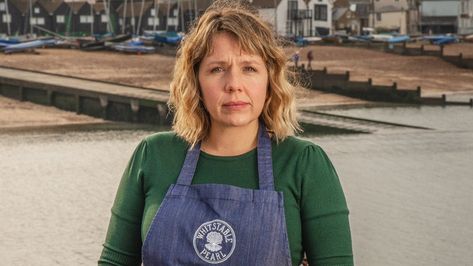 Is 'Whitstable Pearl' Based On A True Story? Whitstable Pearl, Kerry Godliman, Holby City, Midsomer Murders, Tv Series To Watch, Private Detective, Police Detective, Mystery Novels, British Tv