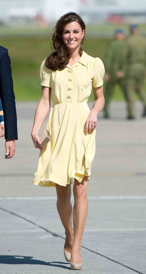 Calgary Airport, Kate Middleton Stil, Vévodkyně Kate, Family Editorial, Style Kate Middleton, Kate Middleton Style Outfits, Duchesse Kate, Herzogin Von Cambridge, Looks Kate Middleton