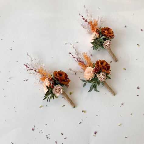 Rusting Wedding, Fall Wedding Color Schemes, Burnt Orange Weddings, Fall Bridesmaids, Wedding Themes Fall, Fall Wedding Centerpieces, Fall Wedding Bouquets, Fall Wedding Flowers, Wedding Theme Colors