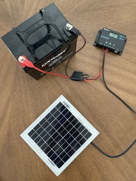 Diy Solar Charger, Diy Solar Power System, Rv Solar Power, 12v Solar Panel, Solar Battery Charger, Diy Solar Panel, Solar Energy Projects, Rv Solar, Solar Power Diy