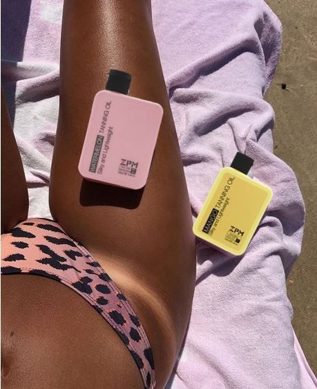 Best Tanning Oil, Tanning Goals, Tanning Oils, Bronze Tan, Beach Tan, Tanning Bed, Golden Tan, Summer Tanning, Tanning Oil