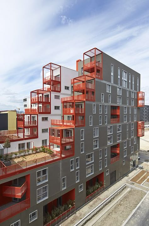 The Docks / Atelier du Pont, © Frédéric Delangle Container Buildings, Container Architecture, Apartment Architecture, Social Housing, Building Facade, Facade Architecture, Facade Design, Modern Buildings, Residential Building