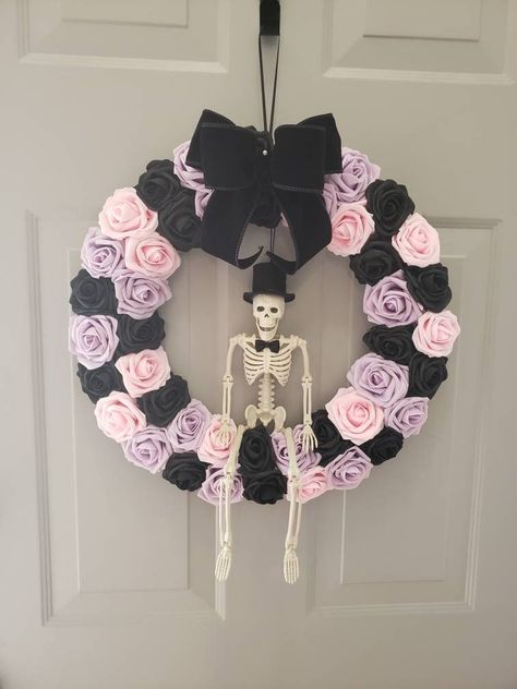 Pastel Skeleton, Pastel Goth Home Decor, Goth Wall Decor, Pastel Spooky, Pastel Goth Decor, Posable Skeleton, Skeleton Wreath, Spooky Wreath, Skull Wreath