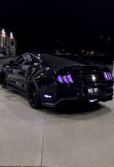 Black Out Cars, Blacked Out Mustang Gt, Best Looking Cars, Dark Cars Aesthetic, Car Wallpaper Mustang, Blacked Out Truck, All Black Mustang, Blacked Out Mustang, Cars Aesthetic Black